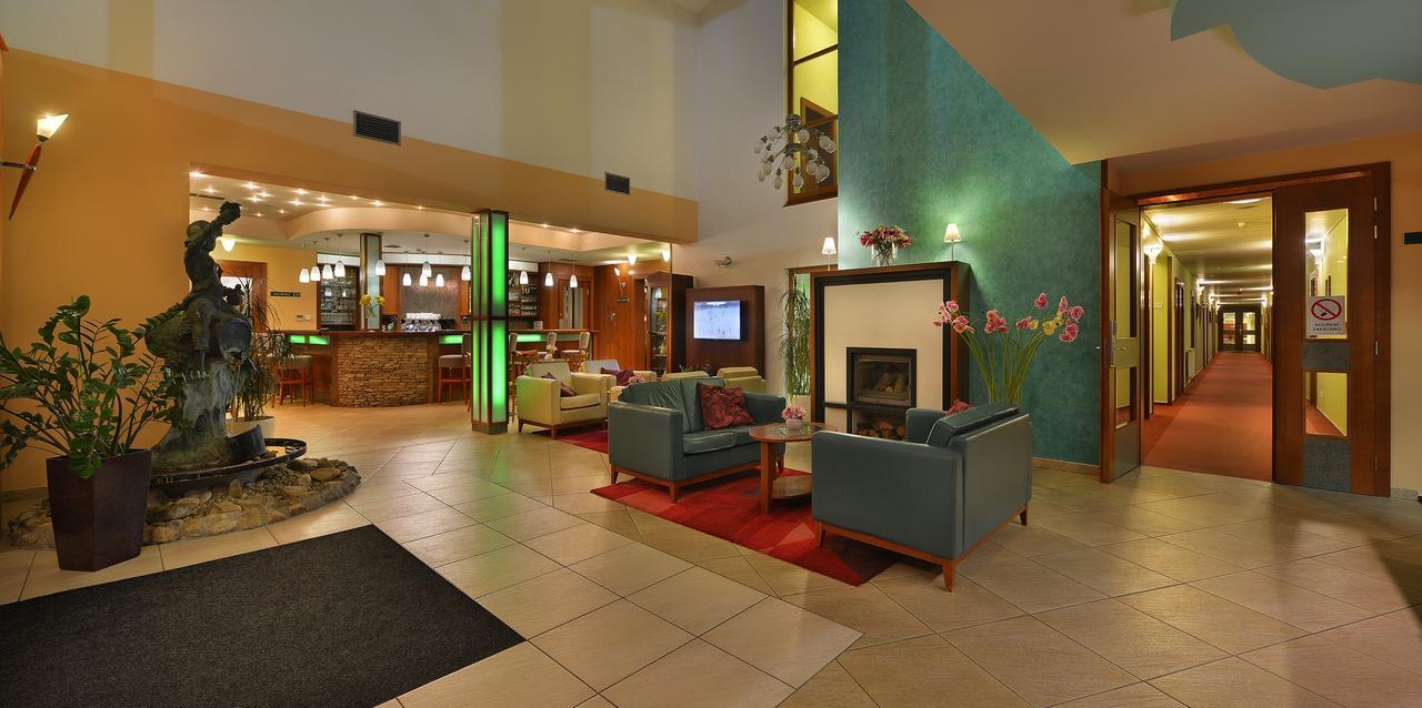 Wellness Hotel Happy Star Гнанице Экстерьер фото